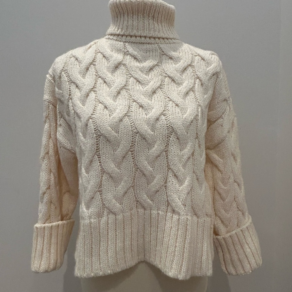 H&M Cream Cable Knit Turtleneck Sweater